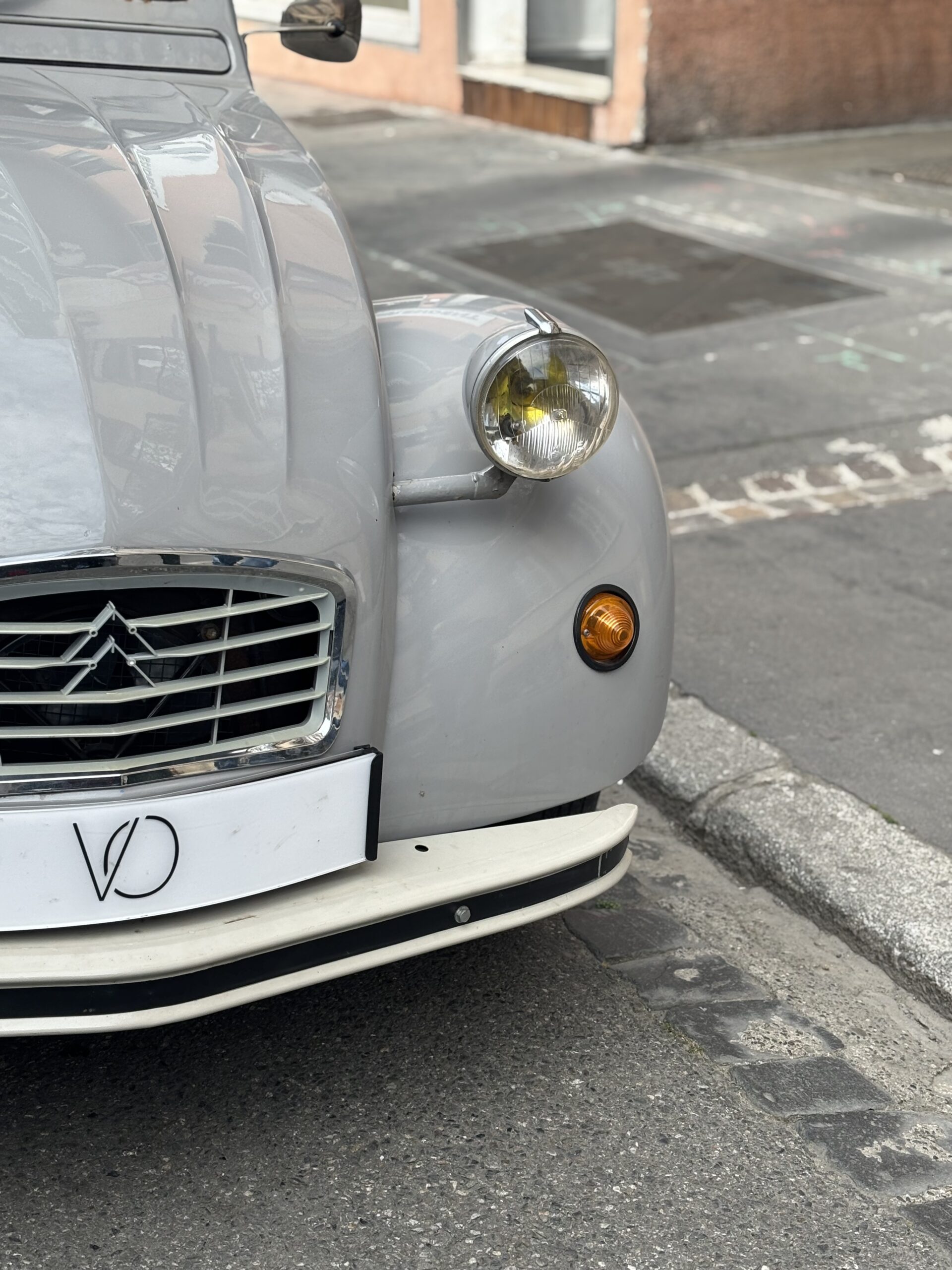 2CV 6